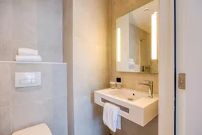 B&B HOTEL Namur - Bathroom