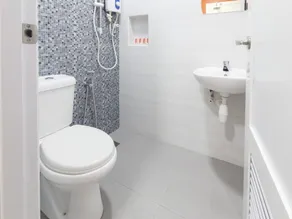 LEA GUEST HOUSE & CAFE Lukut - Salle de bain