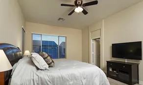 Pleasant Surprise By Signature Vacation Rentals - Room