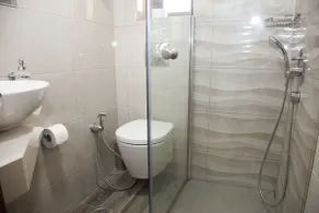 Sunny Suites - Bathroom