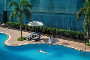 Boulevard9, Nadiad - IHCL SeleQtions - Piscina