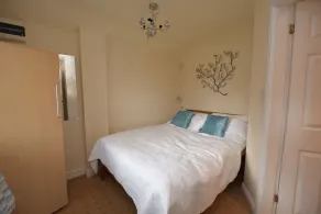 Little Rushbrook Cottages - Room