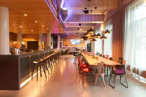 Moxy Berlin Ostbahnhof - Restaurant