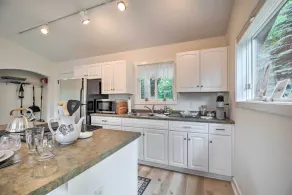 Airy & Bright Hideaway Near Smugglers' Notch! - Interiør