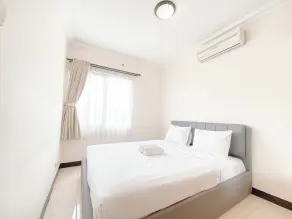 Spacious 2BR Apartment at Grand Setiabudi By Travelio - Zimmer