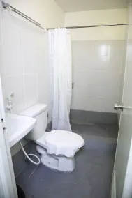 Quoalla Hotel Makati - Salle de bain