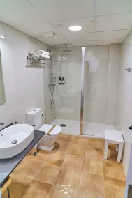 La Plaza Hostal - Badeværelse