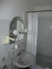 Luise City - An der Philharmonie - Bagno