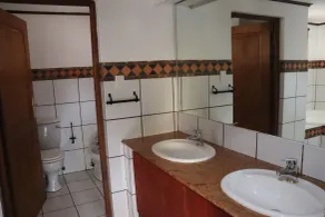 Greenwoods Self-Catering - Badezimmer