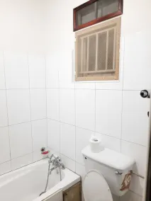 Airport Side Hotel Entebbe - Bathroom
