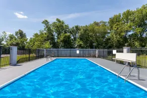 Days Inn by Wyndham Martin - Piscine
