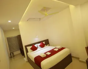 Airport Avenue Plaza - Room