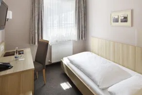 Hotel Schwärs Löwen Freiburg - Chambre