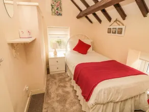 Magpie Cottage - Room