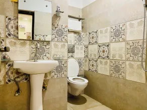 Hotel November, At Zirakpur Bus Stand  - Salle de bain