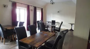 OYO The Watermans Arms Hersham - Restaurant