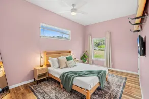1061 Louisiana Avenue - Rom