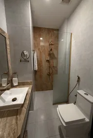 Holiday Al Khaleej Hotel - Bathroom