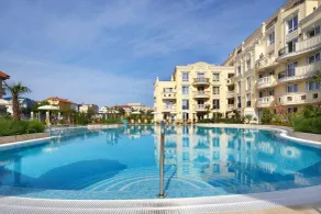 Bellicity Apart Complex - Pool