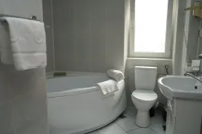 Hotel Bliss - Bathroom