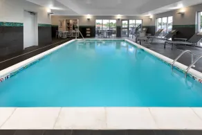 TownePlace Suites by Marriott Indianapolis Airport - Piscine