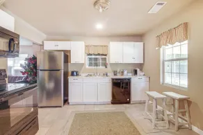 Hunting & Fishing Retreat in Marvell! - Interior