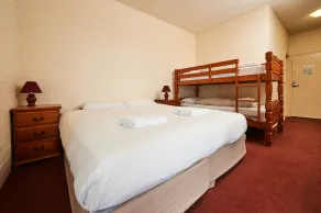 Abom Hotel - Rum