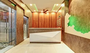 Itsy Hotels Sri Sai Grand Inn - Reception