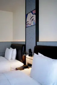 Moxy Ningbo Old Bund - Camera