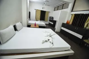 Hotel Vaishnavi - Zimmer