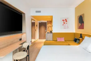 Hampton by Hilton Bordeaux Merignac Airport - Room