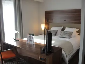 Château Belmont Tours by The Crest Collection - Room