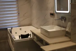 Cardinal Stay Kasauli Hills Glory - Badezimmer