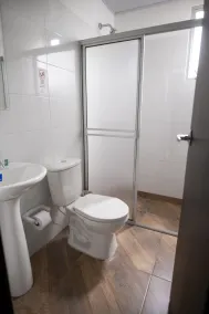 Hotel Media Luna Cucuta - Bathroom