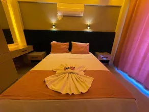 Lina Suit - Room