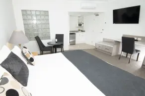 Rockpool Motor Inn - Room