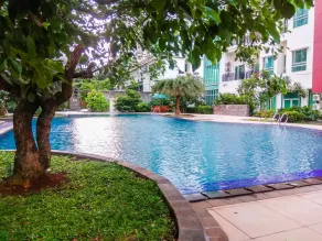 Warm and Cozy 2BR Apartment Woodland Park Residence - Pool