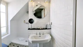 Best Western Plus Hôtel Littéraire Marcel Aymé - Salle de bain
