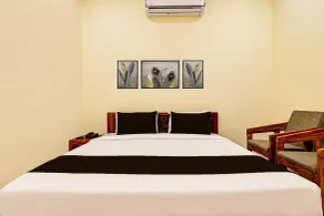 OYO Townhouse Dwarakanagar Near Gurudwara - Zimmer
