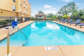 Hampton Inn Foley - Pool