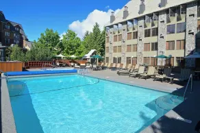 Executive Inn Whistler - Piscine