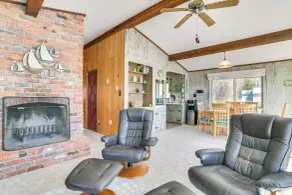 Private Beach: Waterfront Home on Lake Huron! - Interiør