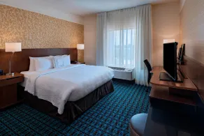 Fairfield Inn & Suites by Marriott Dublin - Chambre