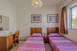 Bayview 2 bedroom seaview apartment with large terrace with panoramic views - by Getawaysmalta - Zimmer