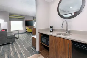 Hampton Inn & Suites Cleveland-Beachwood - Chambre
