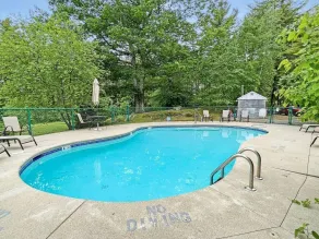 Captain's Quarters, 1.5 Miles to Downtown Ogunquit! - Piscina
