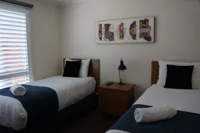Waves Motel and Apartments - Room