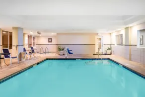 Holiday Inn Express Hotel & Suites Vacaville by IHG - Piscine
