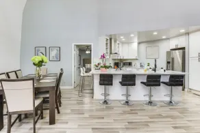North San Diego Retreat W/deck, Fire Pit Table! - Innenbereich