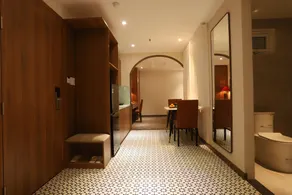 Lanura Apartments and Hotel - Room
